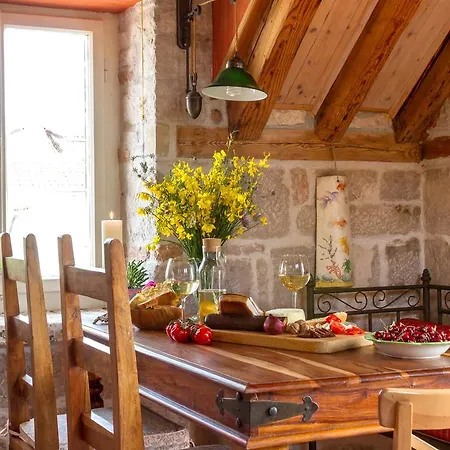 Attic سبليت